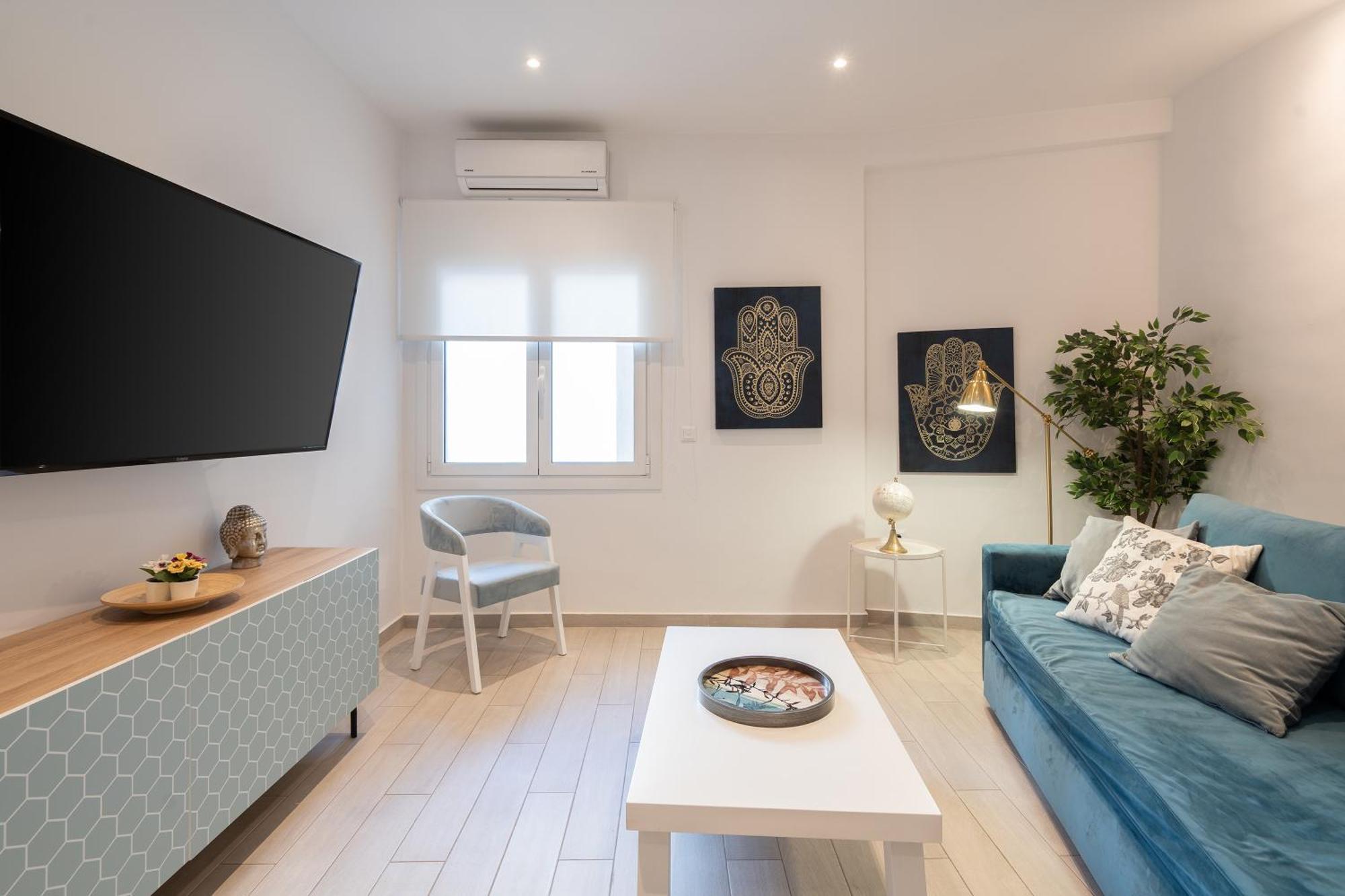 Stunning Cozy Apartment In Athènes Extérieur photo