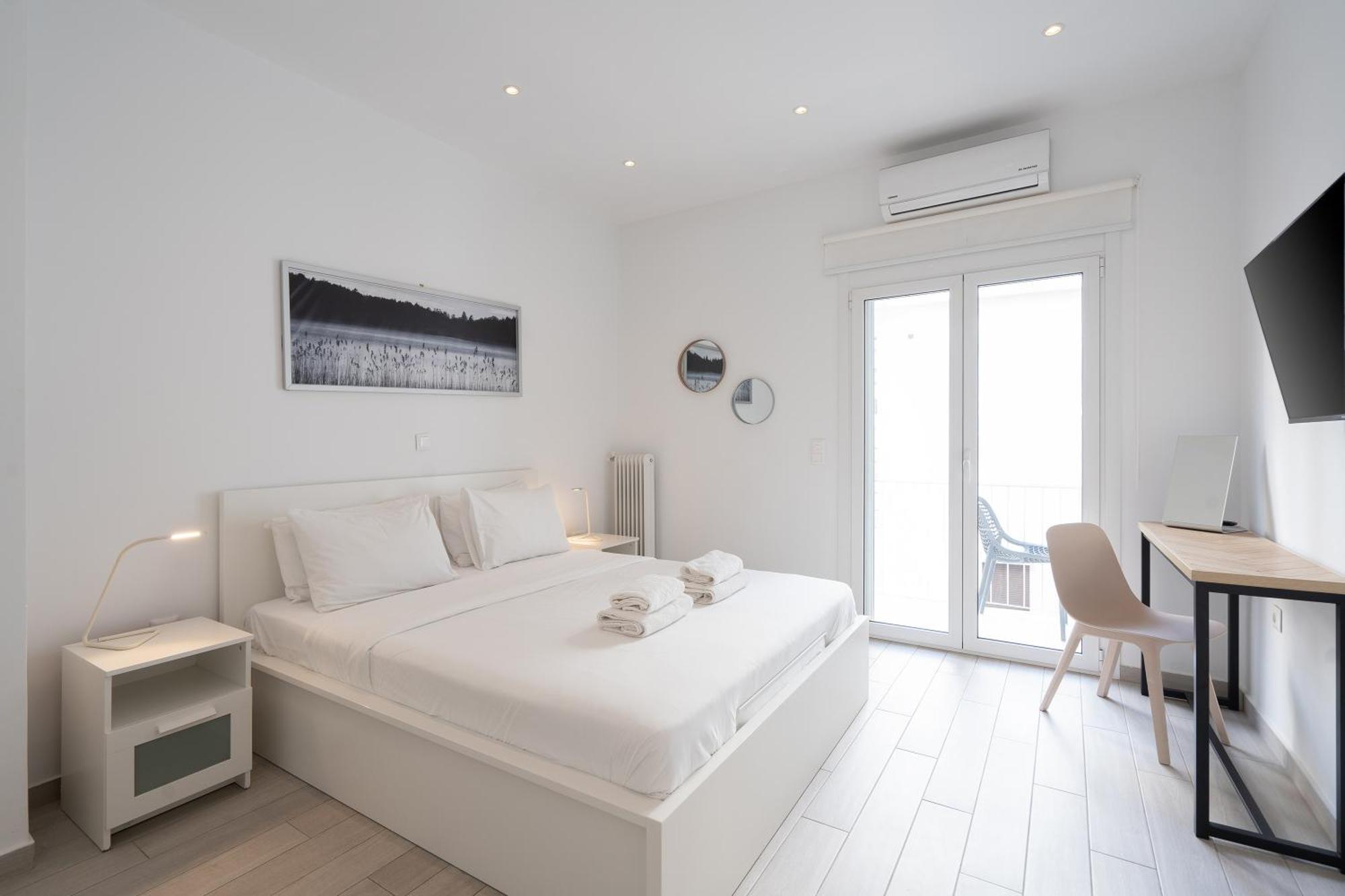 Stunning Cozy Apartment In Athènes Extérieur photo